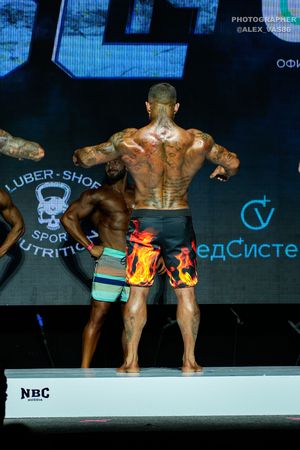 MAN'S PHYSIQUE 174